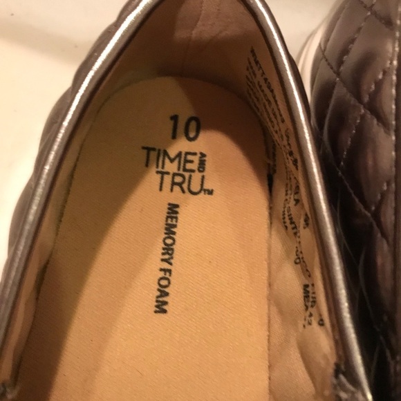 Metallic Sneakers - Picture 3 of 6